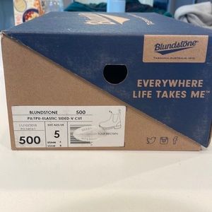 Brand new in box blundstones womens 8 US MENS 6 US